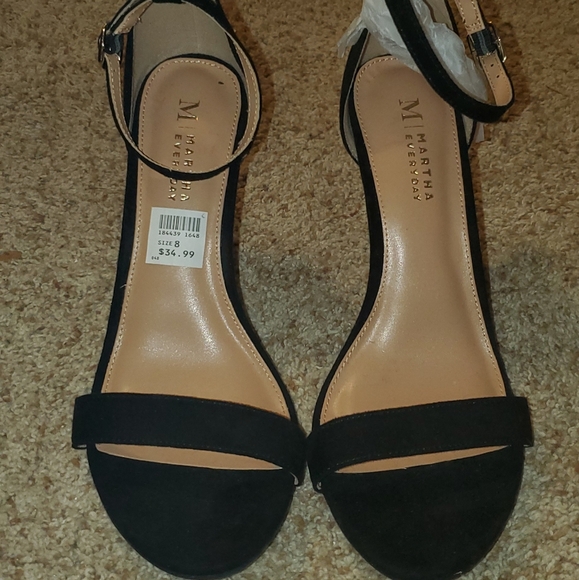 Martha Everyday Sandals/Heels - Picture 1 of 6